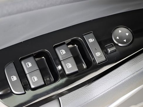 Used 2024 Kia Sportage X-Line w/ X-Line Premium Package image 41