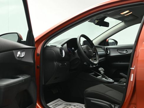 Used 2023 Kia Forte LXS FWD image 7