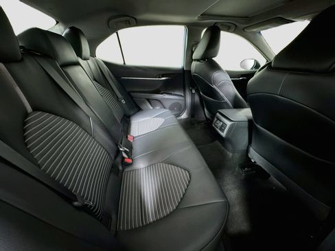 Used 2020 Toyota Camry SE w/ Audio Package FWD image 29
