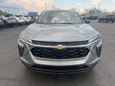 New 2026 Chevrolet Trax LS FWD image 9