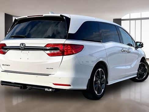 Used 2024 Honda Odyssey Elite image 6