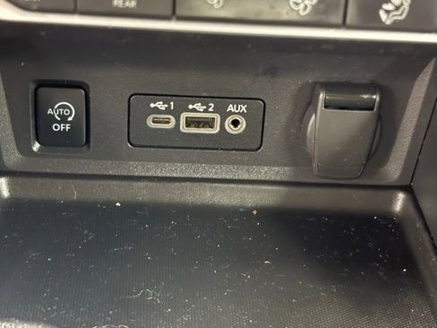 Used 2024 Nissan Sentra SV w/ All-Weather Package image 25