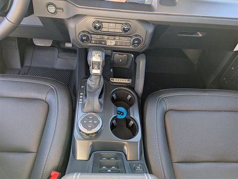 New 2025 Ford Bronco Badlands image 26