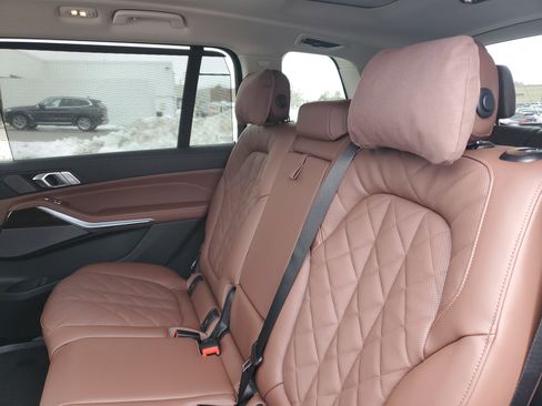 New 2026 BMW X7 xDrive40i w/ Premium Package image 24