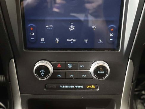 Used 2022 Ford Edge SEL w/ Convenience Package image 44