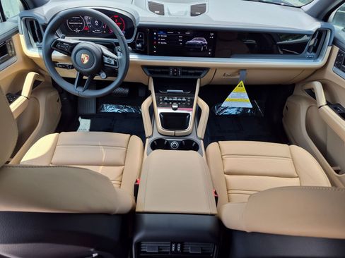 New 2026 Porsche Cayenne AWD/4WD image 23