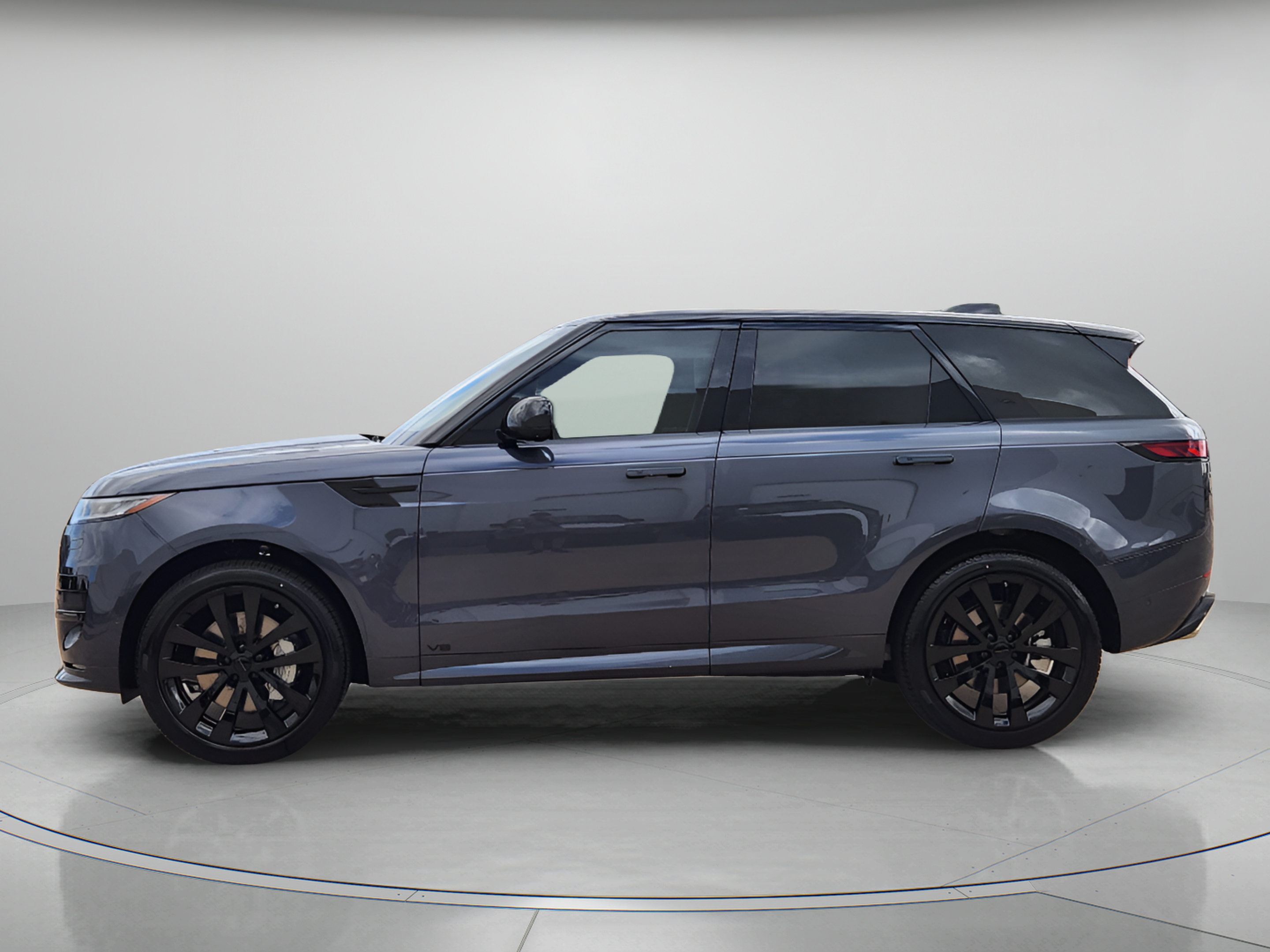 New 2026 Land Rover Range Rover Sport Dynamic SE AWD/4WD image 2