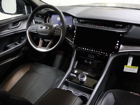 New 2026 Jeep Grand Cherokee Laredo image 19