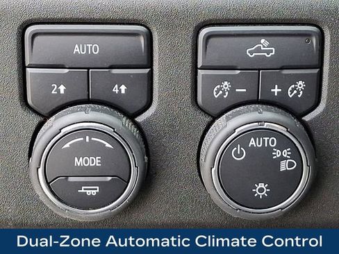 Used 2024 Chevrolet Silverado 1500 LT image 9