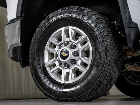 Used 2021 Chevrolet Silverado 2500 LT w/ Convenience Package image 54