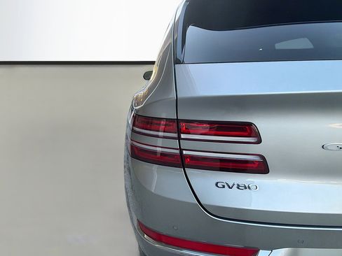Used 2022 Genesis GV80 2.5T w/ Prestige Package 04 image 10