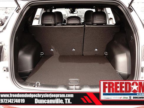 New 2026 Jeep Compass Latitude AWD/4WD image 44