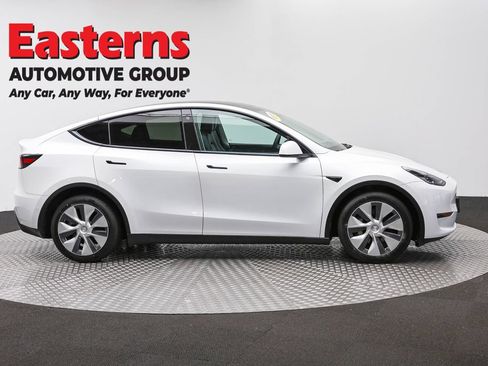 Used 2021 Tesla Model Y Long Range AWD/4WD image 4