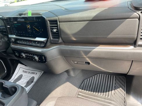 Used 2023 Chevrolet Silverado 1500 LT AWD/4WD image 23