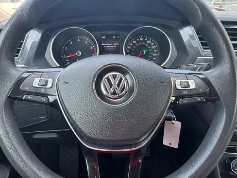 Used 2020 Volkswagen Tiguan S FWD image 22