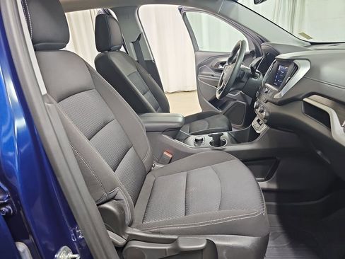 Used 2022 GMC Terrain SLE w/ Driver Convenience Package image 13