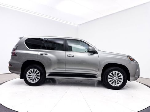 Used 2023 Lexus GX 460 Premium w/ Premium Package image 38