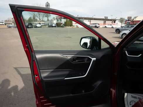 Used 2024 Toyota RAV4 LE image 16