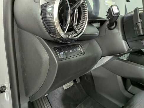 New 2026 Chevrolet Equinox LT AWD/4WD image 16