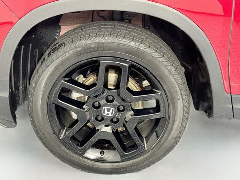 Certified 2024 Honda Passport Black Edition image 32