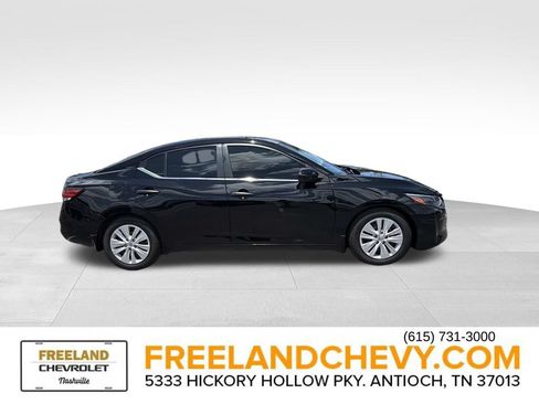 Used 2025 Nissan Sentra S FWD image 2