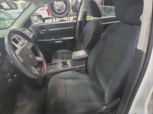 Used 2010 Dodge Charger SXT RWD image 18