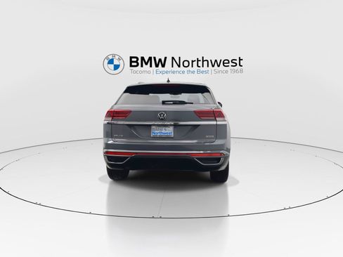 Used 2021 Volkswagen Atlas Cross Sport SEL AWD/4WD image 2