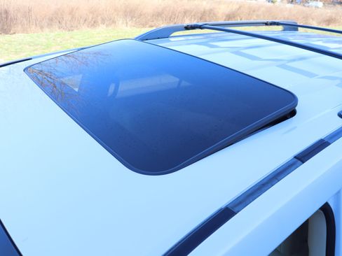 Used 2013 Lexus LX 570 4WD image 22