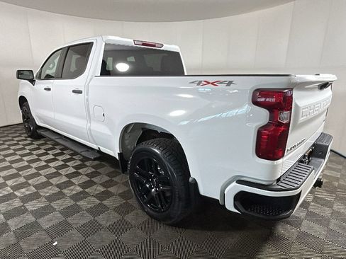 Used 2022 Chevrolet Silverado 1500 Custom AWD/4WD image 5