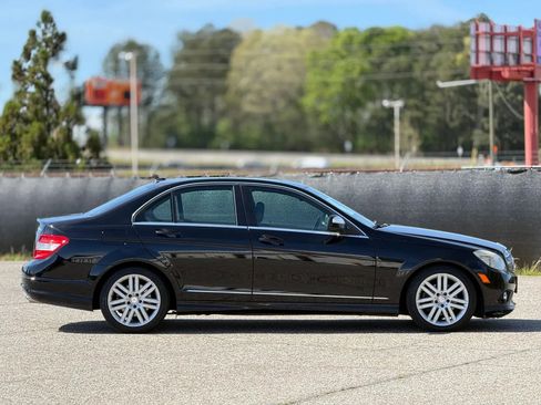 Used 2008 Mercedes-Benz C 300 4MATIC Sedan image 7