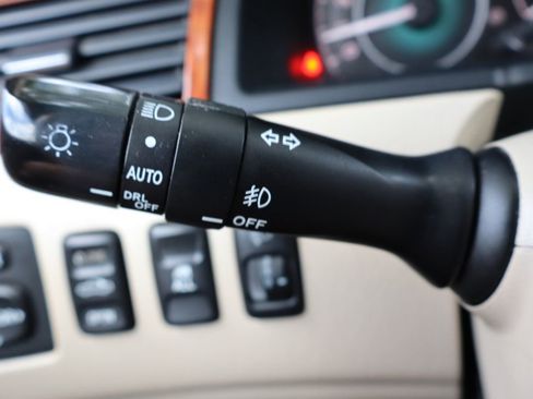 Used 2008 Toyota Solara SE image 29