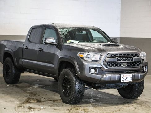 Certified 2021 Toyota Tacoma TRD Sport w/ Technology Package image 5