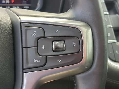 Used 2023 Chevrolet Suburban Z71 w/ Luxury Package AWD/4WD image 20
