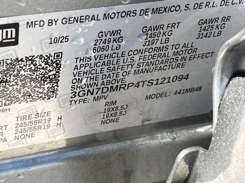 Used 2026 Chevrolet Equinox EV LT FWD image 18