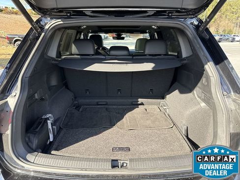 Used 2022 Volkswagen Tiguan SEL R-Line image 29