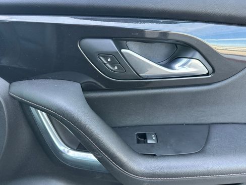 Used 2019 Chevrolet Blazer Premier w/ Sun and Wheels Package image 21