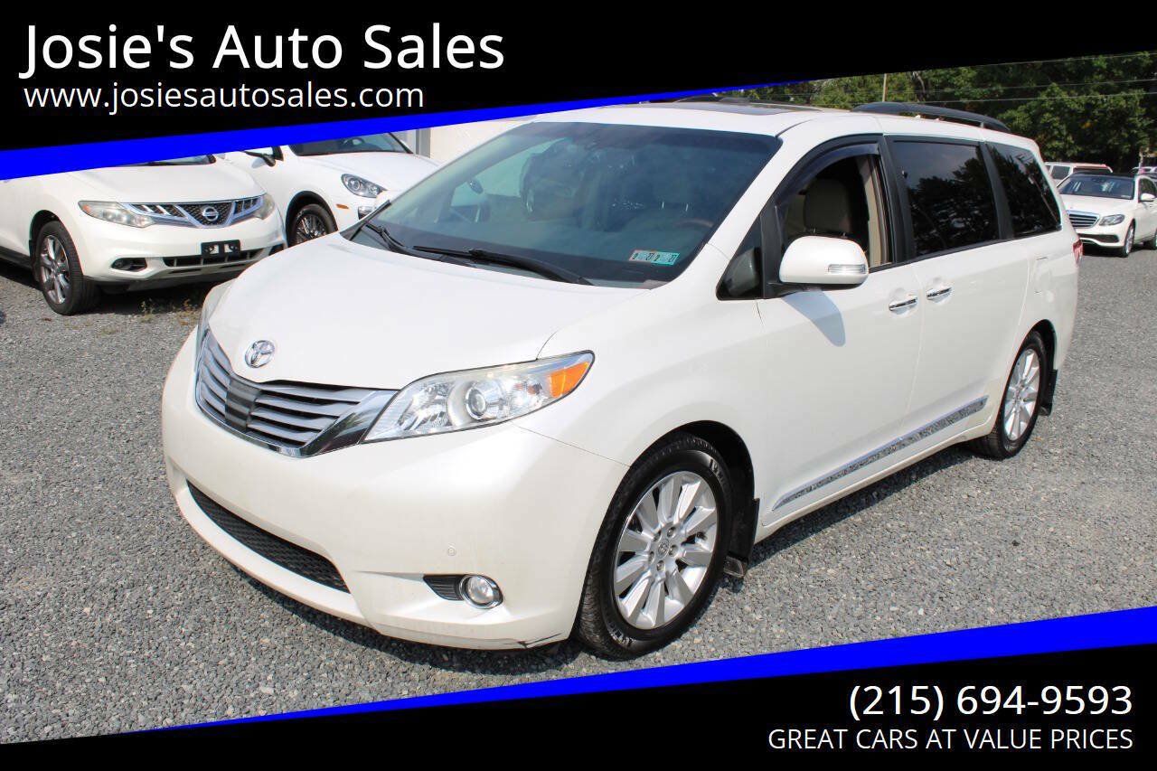 Used 2013 Toyota Sienna Limited w/ Premium Pkg FWD image 1