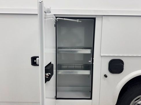 New 2026 Chevrolet Express 3500 w/ Power Convenience Package RWD image 23