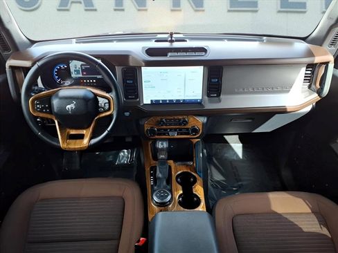 Used 2023 Ford Bronco Outer Banks AWD/4WD image 12