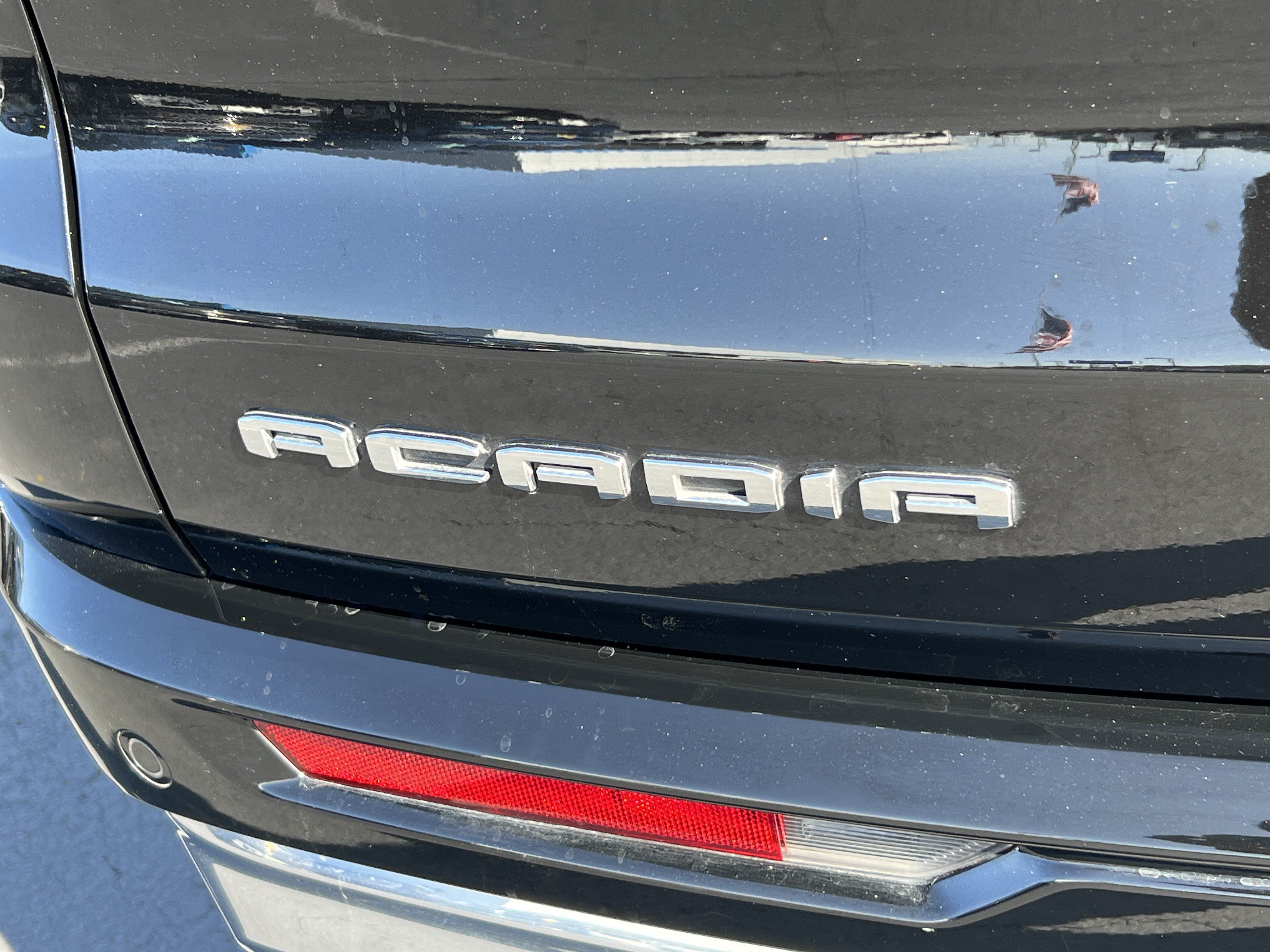 Used 2024 GMC Acadia Denali w/ Super Cruise Package FWD image 9