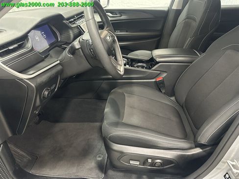 Used 2023 Jeep Grand Cherokee L Laredo w/ Luxury Tech Group I AWD/4WD image 23