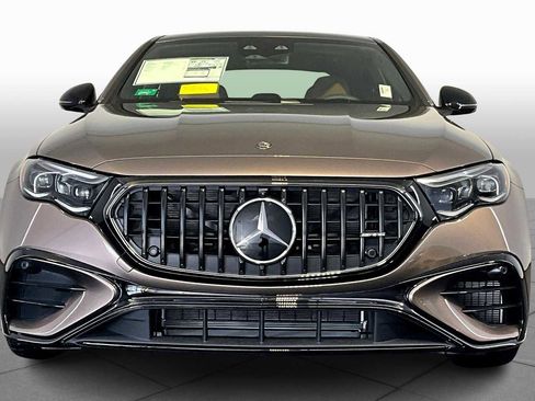 New 2026 Mercedes-Benz E 53 AMG e 4MATIC Sedan image 2