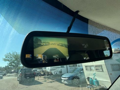 Used 2015 GMC Savana 2500 LT w/ LT Preferred Equipment Group RWD image 18