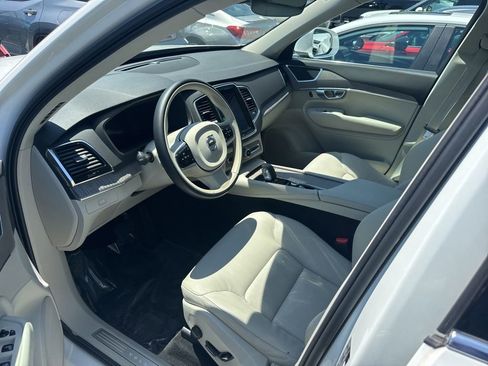 Used 2023 Volvo XC90 B5 Plus w/ Protection Package Premier AWD/4WD image 3