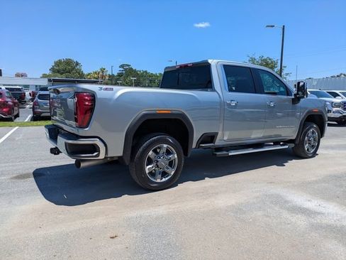 Used 2026 GMC Sierra 2500 SLT w/ SLT Premium Package AWD/4WD image 5