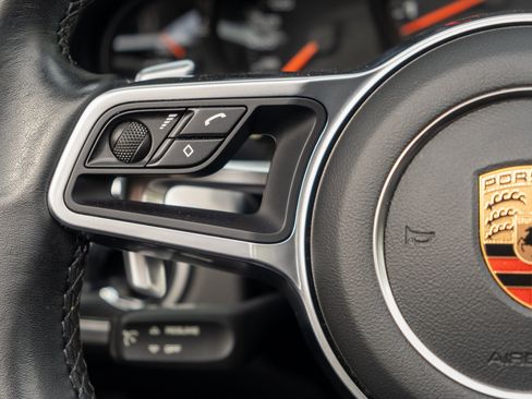 Certified 2017 Porsche 911 Carrera RWD image 28