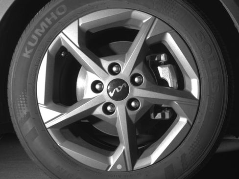 Used 2025 Kia K4 FWD image 13