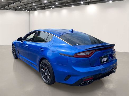 Used 2018 Kia Stinger GT2 AWD/4WD image 5