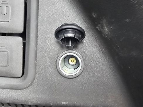 Used 2022 Chevrolet Equinox Premier image 29