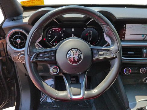 Used 2024 Alfa Romeo Stelvio Veloce AWD/4WD image 12